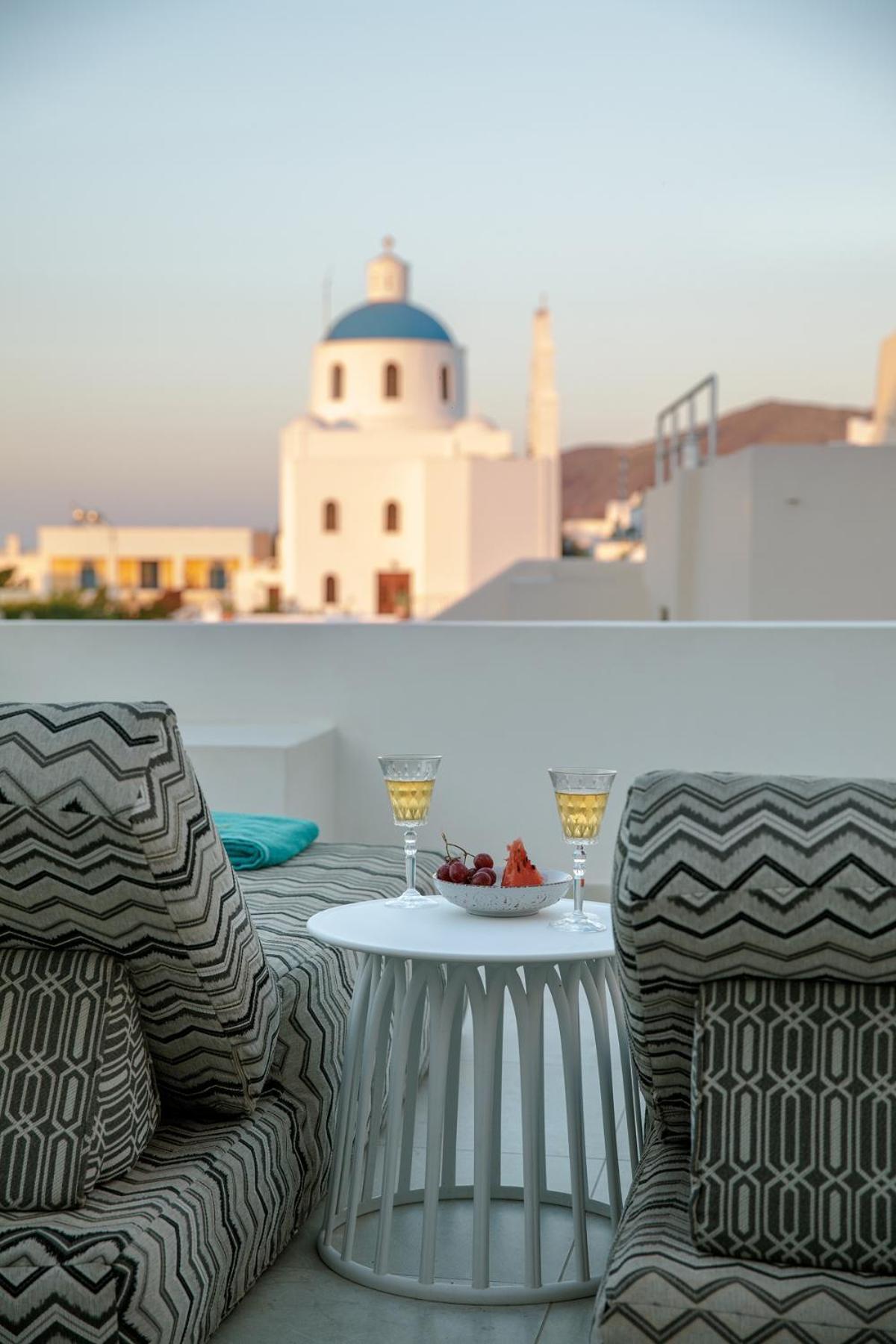 La Madeleine Oia Acomodação com café da manhã Exterior foto